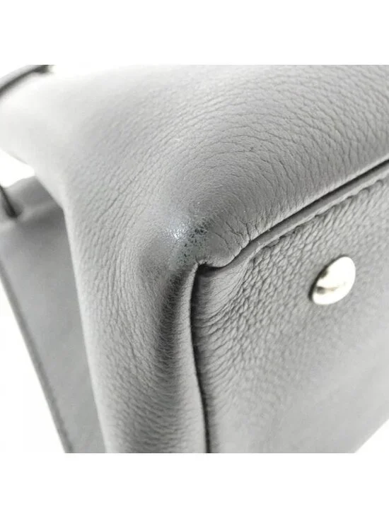 Louis Vuitton Lockme Bag - Picture 4 of 9